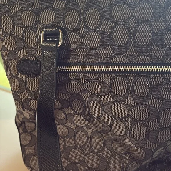 Coach grey Signature Tote - Picture 4 of 10